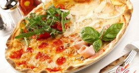 Начинка для пиццы с колбасой: оригинально и просто