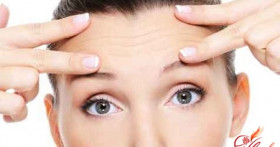 Сохраняем молодость: как убрать морщины на лбу