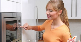 Укомплектовываем кухню, или Как правильно выбрать микроволновую печь