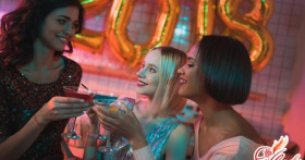 Готовимся к Новому Году-2018: выбираем вечернее платье не на один раз