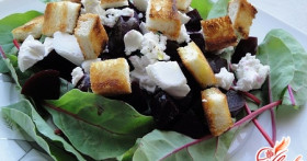 Салат из свеклы с сыром – вкусно и полезно