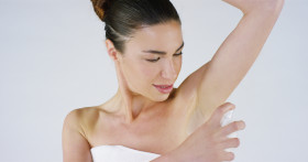 Как избавиться от потливости подмышек