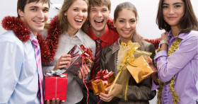 Веселые сценарии и новогодние конкурсы для корпоратива