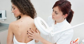 Как обнаружить меланому?