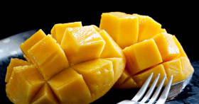 Как правильно хранить спелый и недозрелый манго