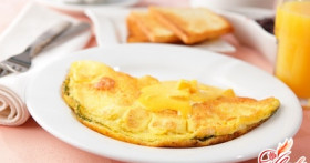 Как сделать омлет: немного практики и все готово