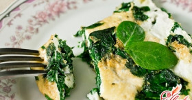 Готовим полезную еду: омлет со шпинатом