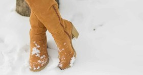 Как растянуть сапоги в домашних условиях