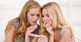 Могут ли быть месячные на раннем сроке беременности и чем это опасно?