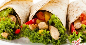 Как приготовить “Цезарь-ролл”?