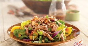 Салат из мяса свинины: сытно и аппетитно