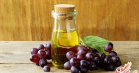 Вся польза волосам от масла виноградных косточек