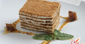 Вкусный медовый торт