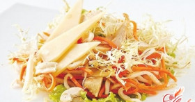 Салат с копченым кальмаром: праздник в вашем доме