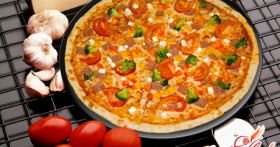 Настоящая пицца тонкая: рецепт