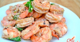 Легкая и простая закуска: креветки в чесночном соусе