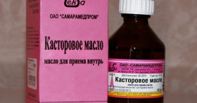 Как используют касторовое масло при запорах?