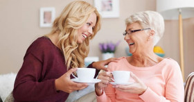 Действенные народные средства от запора у пожилых