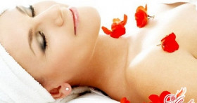 Как уменьшить морщины в области декольте и шеи