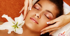 Массаж лица: как сохранить молодость надолго