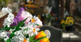 Можно ли посещать кладбище в Вербное воскресенье?