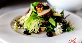 Салат из оливок – обновляем домашнее меню