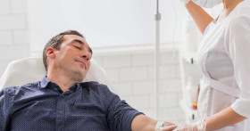 Почему для лечения алкоголизма стоит обратиться в частную клинику, какие услуги здесь предлагают