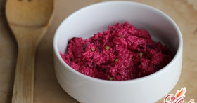 Свекольный салат с чесноком