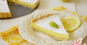 Песочный торт с творогом, творожным кремом и творожным суфле