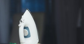 Как почистить утюг от накипи внутри и снаружи