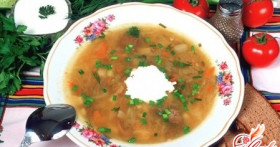 Сытный рассольник: рецепт горячего супа