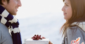 Подарок любимому на годовщину: напомните о своей любви