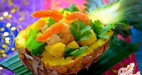 Салат с креветками и ананасом: вкусные рецепты для всех