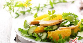 Салат с апельсинами: просто, вкусно и полезно!