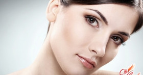 Коррекция бровей нитью