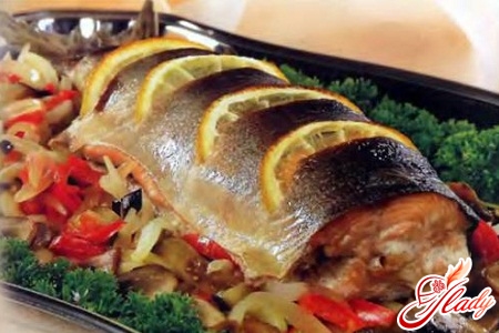 тушеная рыба с овощами