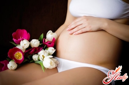 выделения на ранних сроках беременности