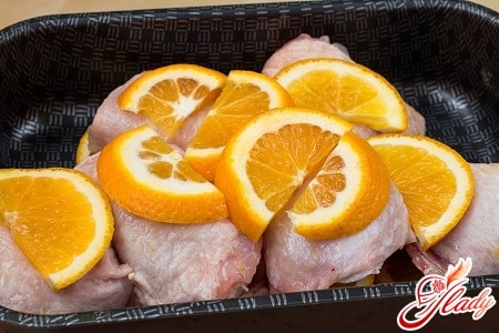 запекание курицы с апельсинами