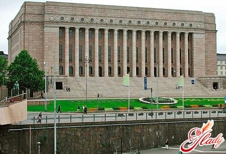 здание парламента финляндии
