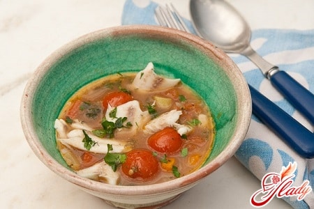 рыбный суп с помидорами