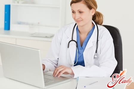 для лазерного удаления тату необходима консультация со специалистом