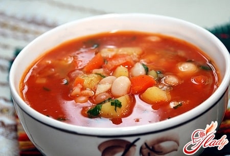 фасолевый суп с томатами
