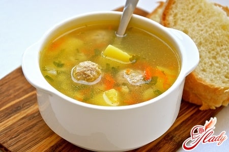 Как приготовить в мультиварке суп с фрикадельками?