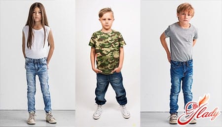 Детские джинсы – модная, удобная, практичная и безопасная одежда